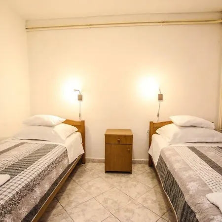 Carolina 4 Seasons Апартаменты *