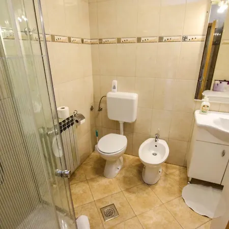 Carolina 4 Seasons Апартаменты *