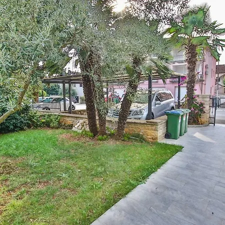 아파트 Carolina 4 Seasons